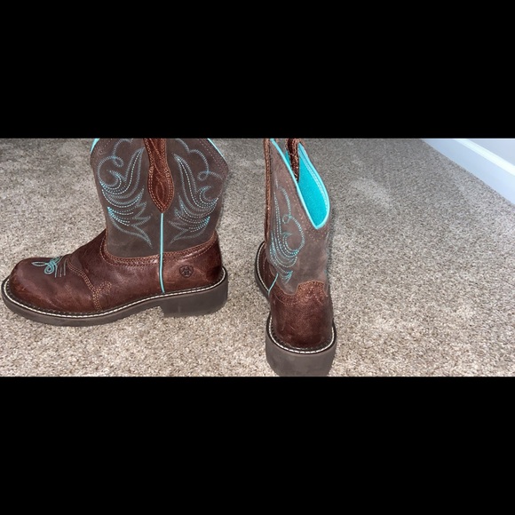 Women’s size 9 1/2 ariat cowboy boots - Picture 5 of 5